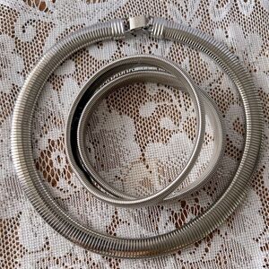 🩶 Vintage Choker Necklace & Bracelet Set